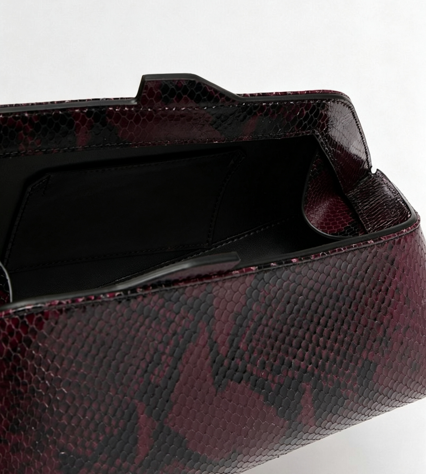 Burgundy Snake Emboss Geometric Frame Clutch